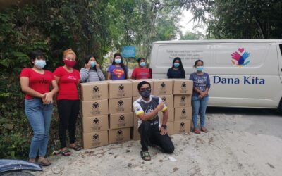 Penghantaran Bantuan ke Perkampungan Orang Asli Kemensah Yang Terputus Bekalan Makanan.