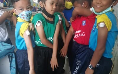 Masuk kelas, lihat kelas kosong. Mana budak-budak ni pergi?