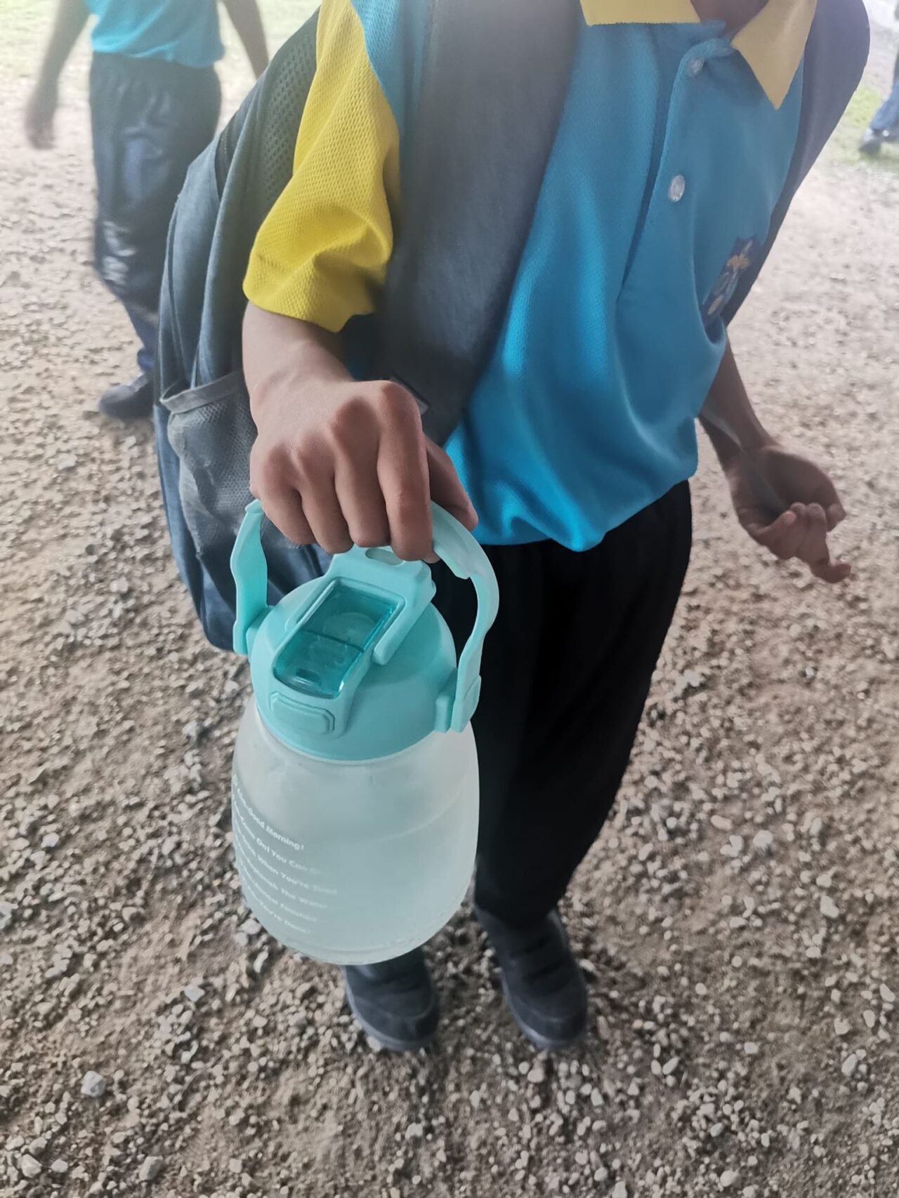 Bagus Banyak Dah Bawa Air Masak Dalam Botol Besar Ke Sekolah Musim ...