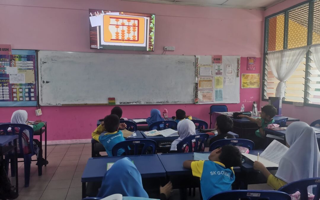 Alhamdulillah. Hasil kutip duit dengan parent dan gigih cari sumbangan, semua kelas di sekolah aku ada smart TV.
