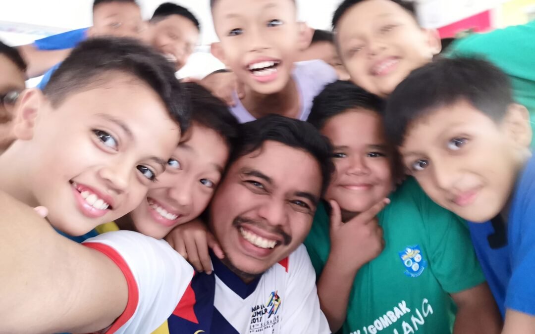 Tengok jadual, ‘Eh, aku ada kelas’.