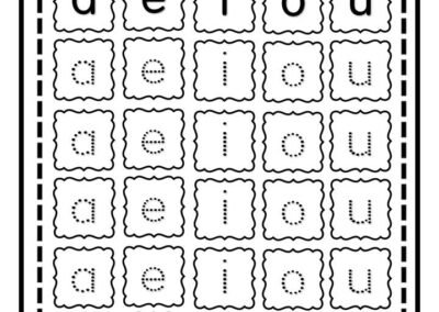 Latihan surih huruf vokal a e i o u buku vokal prasekolah percuma